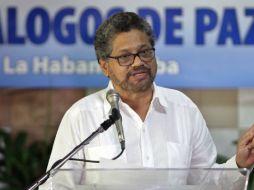 El segundo jefe de las FARC, Luciano Marín habla sobre los acuerdos logrados este domingo. EFE / E. Mastrascusa