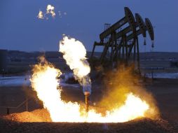 El Brent se desplomó por abajo de los 50 dólares; es la primera ocasión en 6 meses. AP / E. Gay