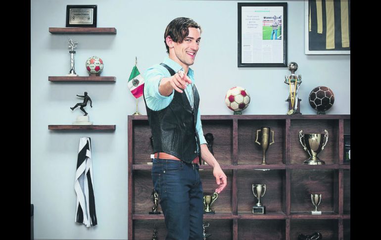 Luis gerardo Méndez. El actor repite mancuerna con el director Gaz Alazraky. Es quien da vida a Chava. ESPECIAL / Netflix