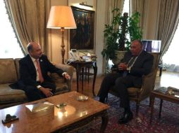 El subsecretario de Relaciones Exteriores, Carlos de Icaza González (i) y el embajador de Egipto, Sameh Shoukry (d). TWITTER / @CarlosdeIcaza