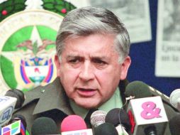 Serrano dijo a las fuerzas mexicanas que pusieran mucha atención a los países vecinos, pues Guzmán podría recibir ayuda de ahí. AFP / ARCHIVO