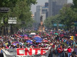 En la marcha participan el SNTE, la CETEG, integrantes de CNTE de Oaxaca y empleados del IMSS. NTX / ARCHIVO
