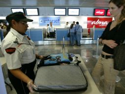 El gobierno solamente revisa el contenido del equipaje a través de la Administración General de Aduanas. EL INFORMADOR / ARCHIVO