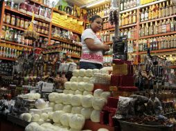 En el Programa de Reactivación Económica participan siete dependencias federales; los comerciantes son los principales beneficiados. NTX / J. Lira