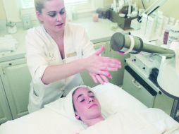 Para una limpieza profunda se puede acudir con un profesional. EL INFORMADOR / ARCHIVO