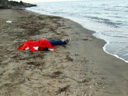 Según los primeros datos, al menos siete refugiados mueren en el accidente. AFP /