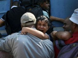 Fotografía tomada por Javier Bauluz en la Estación de Gevgelija, Macedonia en la frontera con Grecia. FACEBOOK / Red Asturiana de Familias de Acogida de Refug