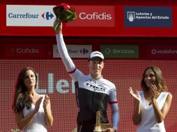 El ciclista holandés Danny van Poppel tuvo que sortear una ponchadura a falta de 10 kilómetros. AFP / J. Reina