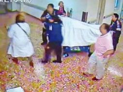 En un video recién difundido, se aprecia que Sebastián Lerdo no recibió la atención necesaria conforme a protocolos. SUN / ESPECIAL