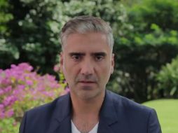 El cantante escribió un breve mensaje dando constancia de su reposo, recuperación y agradeciendo a su público. TWITTER / @alexoficial