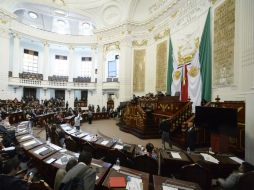Ante de bajarse el sueldo, los legisladores capitalinos analizarán en qué porcentaje pueden hacerlo. NTX / ARCHIVO
