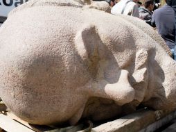 En el otoño de 1991 se ordenó desmontar la estatua en 120 trozos, que fueron enterrados en el sureste de la ciudad. EFE / W. Kumm