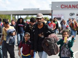 Miles de sirios han sido recibidos en distintos países ante la crisis que se vive en su nación. AFP / J. Klamar