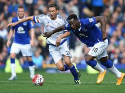 El centrocampista serbio Nemanja Matic anota el gol de la honra antes de los 40 minutos de juego. AFP / P. Ellis