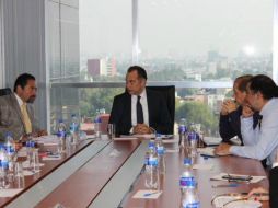 Jaime Rochín del Rincón se reúne con Carlos Beristain, miembro del GIEI para refrendar compromiso de cumplir recomendaciones. TWITTER / @JaimeRochin