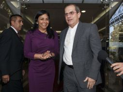 María Ángela Holguín, (izq) y Delcy Rodríguez, (der) someterán a consulta de los presidentes los avances. EFE / J. Jácome