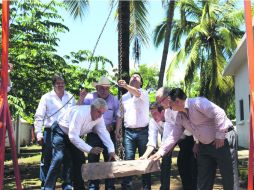 Ayer iniciaron la ampliación de un centro de salud en Villa Purificación, donde no hay nacimientos por falta de infraestructura. ESPECIAL /