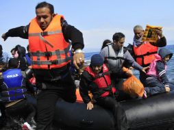 Indican que más de 430 mil migrantes y refugiados cruzaron el Mediterráneo con destino Europa. EFE / O. Panagiotou