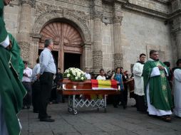 Amigos, familiares y ex alumnos se reunieron en la Basílica de Zapopan, para la misa de cuerpo presente del arquitecto Belgodere.  /