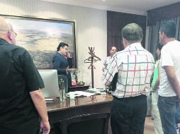 Ayer el Gobernador de Jalisco Aristóteles Sandoval se reunió en Casa Jalisco con familiares de los afectados en Egipto. EL INFORMADOR / R. Tamayo