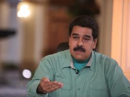Maduro hizo el anuncio durante la transmisión de su programa nocturno. EFE /