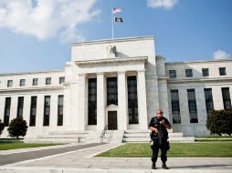 Tras mucha especulación, la Fed decidió mantener por ahora sin cambios la tasa de interés al 0%. AFP / ARCHIVO