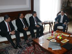 El delegado entrante Ramón Ernesto Badillo, fue presentado ante el Gobernador Aristóteles Sandoval. ESPECIAL / PGR Jalisco