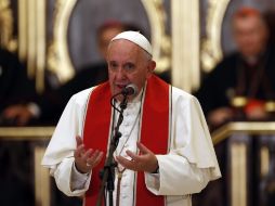 El Papa Francisco señala que los jóvenes son la esperanza de un pueblo. EFE / O. Barría