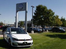 Volkswagen podría enfrentar multas y compensaciones por el orden de entre nueve mil y 27 mil millones de dólares. AP / B. Linsley