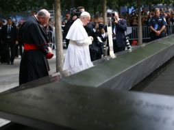 'Aquí el dolor es palpable. El agua que vemos correr hacia ese centro vacío nos recuerda todas esas vidas que se fueron', dice el Papa. AFP / T. Gentile