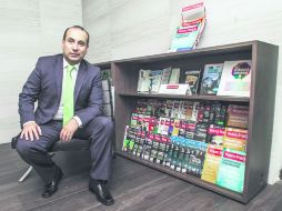 Ángel Contreras asumió el reto al dirigir una revista, aprovechó el Fondo y hoy imprime 11 mil ejemplares en varios estados del país. EL INFORMADOR / R. Tamayo