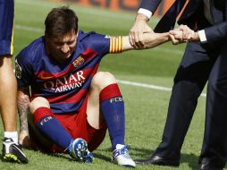 El astro argentino fue trasladado a un hospital, donde se sometió a las pruebas que confirmaron su lesión. EFE / Q. García