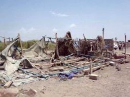 Varios habitantes de la zona afirman que esta tragedia fue causada por un ataque aéreo de la coalición árabe. AP /