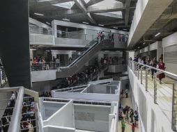 El Mercado Corona todavía carece de piso y prevén que el estacionamiento estará listo el 15 de noviembre. EL INFORMADOR / F. Atilano