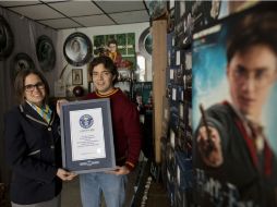 Menahem Asher Silva desbanca en 2014 a Jayne Gradel como el mayor coleccionista de memorabilia alusiva a Harry Potter. EL INFORMADOR / ARCHIVO