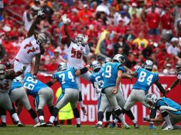 Graham Gano (9) estuvo fino en sus apariciones y firmó cuatro extras, además de los tres goles de campo. AFP / R. Foldy