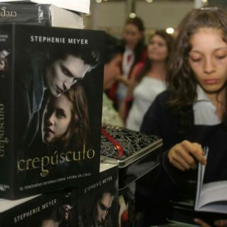 'Crepúsculo' festeja 10 años con cambio dramático