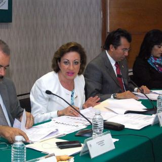 Diputados se reunirán con militares de Iguala