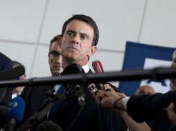 El primer ministro francés, Manuel Valls solicita a todas las partes que vuelvan a la mesa negociadora. AFP / K. Tribouillar