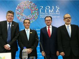 El funcionario mexicano afirma (2d) que la Alianza es una gran oportunidad para México de acceso justo a mercados crecientes. EFE /