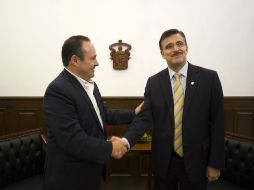 Uribe y Bravo Padilla hablaron sobre el plantel que abrirían próximamente en Tlajomulco. ESPECIAL /