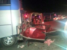 El accidente ocurrió la madrugada de este miércoles sobre la carretera a Colotlán. ESPECIAL / Bomberos de Zapopan