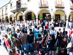 Empleados reclaman el pago correspondiente a la primer quincena de Octubre. EL INFORMADOR / P. Pérez