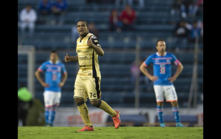 El ecuatoriano Christian Suárez da el empate para Dorados en el minuto 85 del juego. MEXSPORT / D. Leah