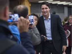 Trudeau proyecta una imagen informal, que identifica a la población. AP / P. Chiasson