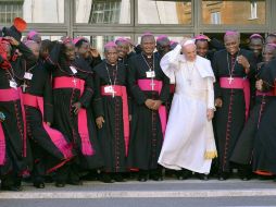 Los cardenales han discutido temas como la homosexualidad, la migración y los problemas en torno a la familia. EFE / M. Brambatti