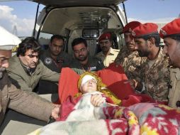 Más de dos mil personas sufrieron heridas por temblor, que también dañó cerca de dos mil 500 viviendas. EFE / ISPR