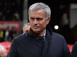 Mourinho tiene hasta el jueves para responder. AFP / O. Scarff