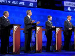 El debate de los republicanos fue dividido en dos grupos, los aspirantes con menor popularidad y los de mayor aceptación. AP / M. J. Terril