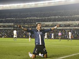 Edgar Benítez anotó el segundo, con asistencia de Tito Villa, y el tercero al 57. MEXSPORT / I. Ortiz